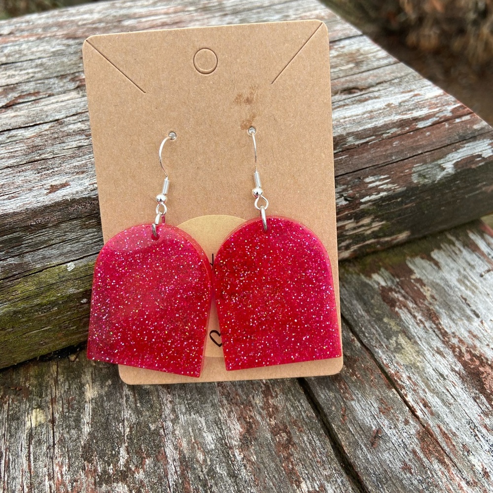 💋2/$14💋Pretty in Pink Handmade Resin Earrings